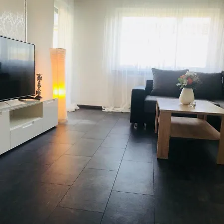 Lägenhet Komfortable, Neu Eingerichtete Ferienwohnung Nahe Messe Frie *