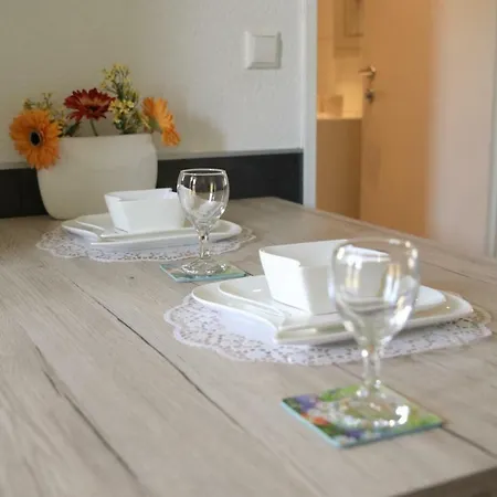 Komfortable, Neu Eingerichtete Ferienwohnung Nahe Messe Frie