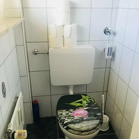 Lägenhet Komfortable, Neu Eingerichtete Ferienwohnung Nahe Messe Frie