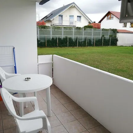 Lägenhet Komfortable, Neu Eingerichtete Ferienwohnung Nahe Messe Frie *