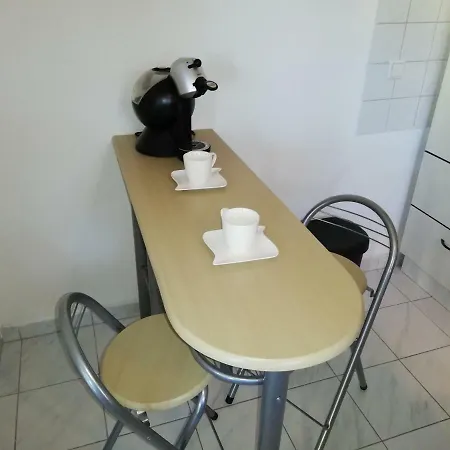 Lägenhet Komfortable, Neu Eingerichtete Ferienwohnung Nahe Messe Frie *